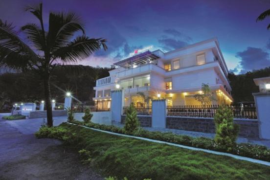 Hotel Raj Regency Nilamel Extérieur photo