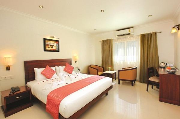 Hotel Raj Regency Nilamel Extérieur photo